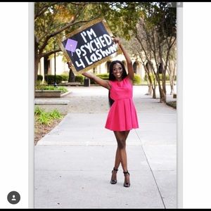 I know someone else can look great in this dress.